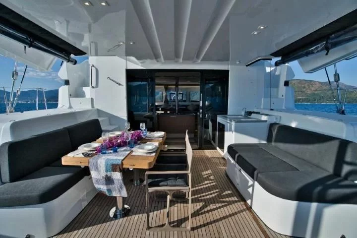 Lagoon 50 (INVICTUS II)  - 2