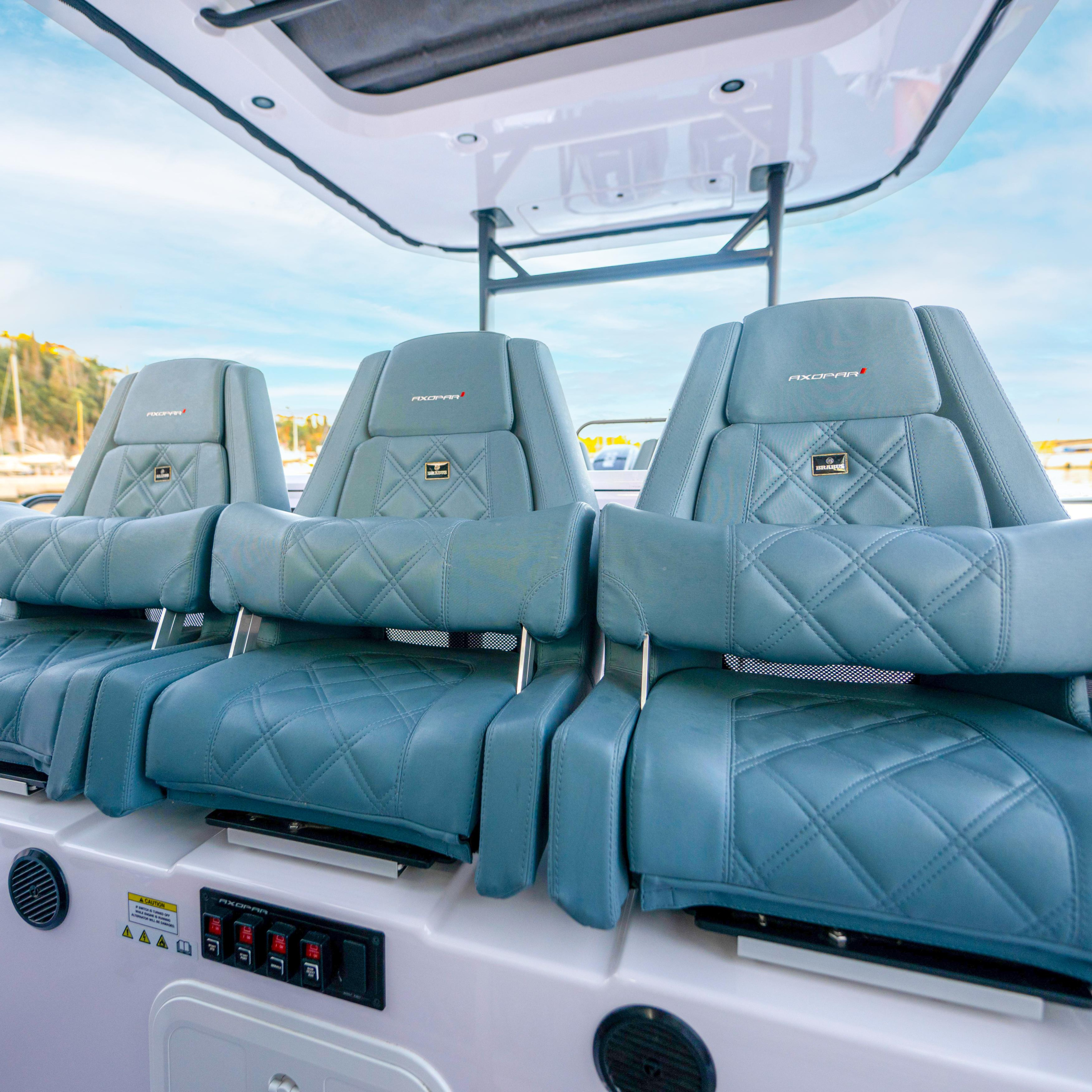 Photo #8 - Axopar 37 Sun Top (2 cabins) (PARALOS) en Lavrion - 61393
