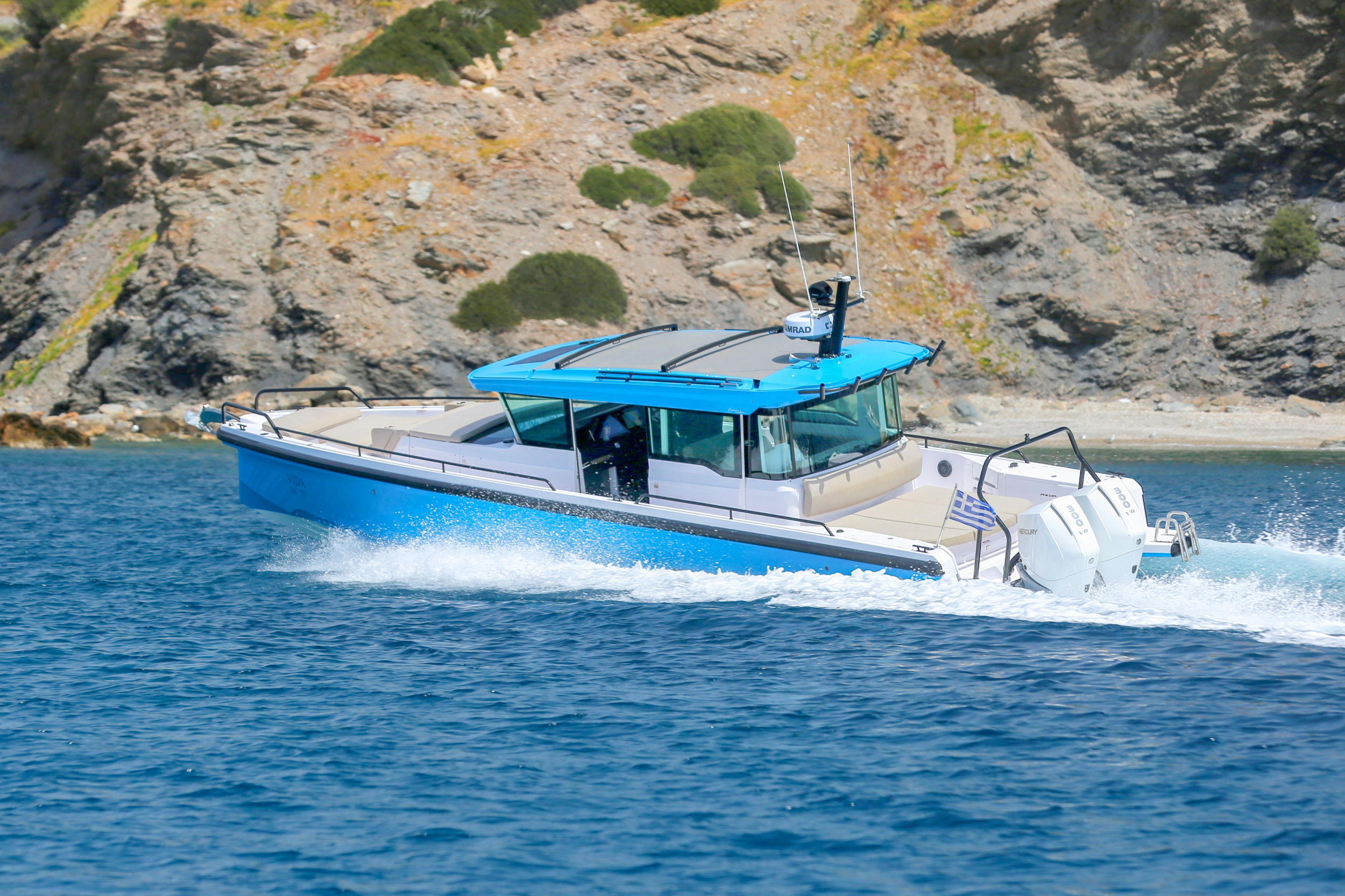 Photo #9 - Axopar 37 XC Cross Cabin (1 cabin) (VIDA) en Lavrion - 16831