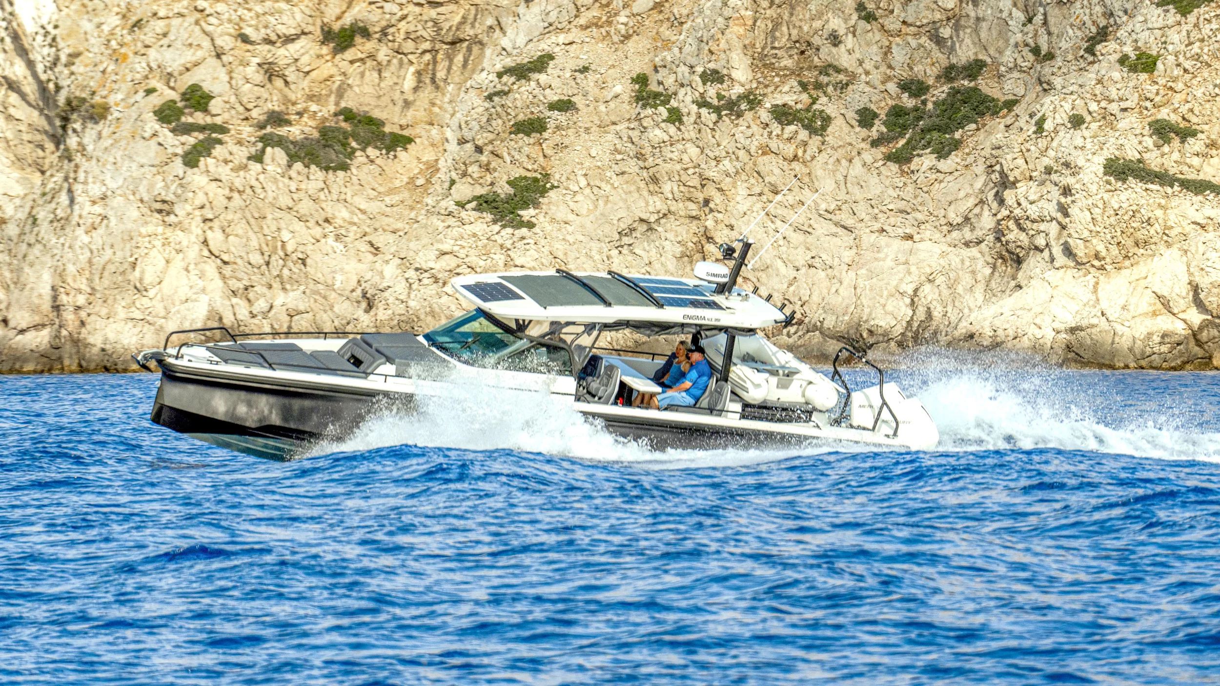 Axopar 37 Sun Top (2 cabins) (ENIGMA)  - 6