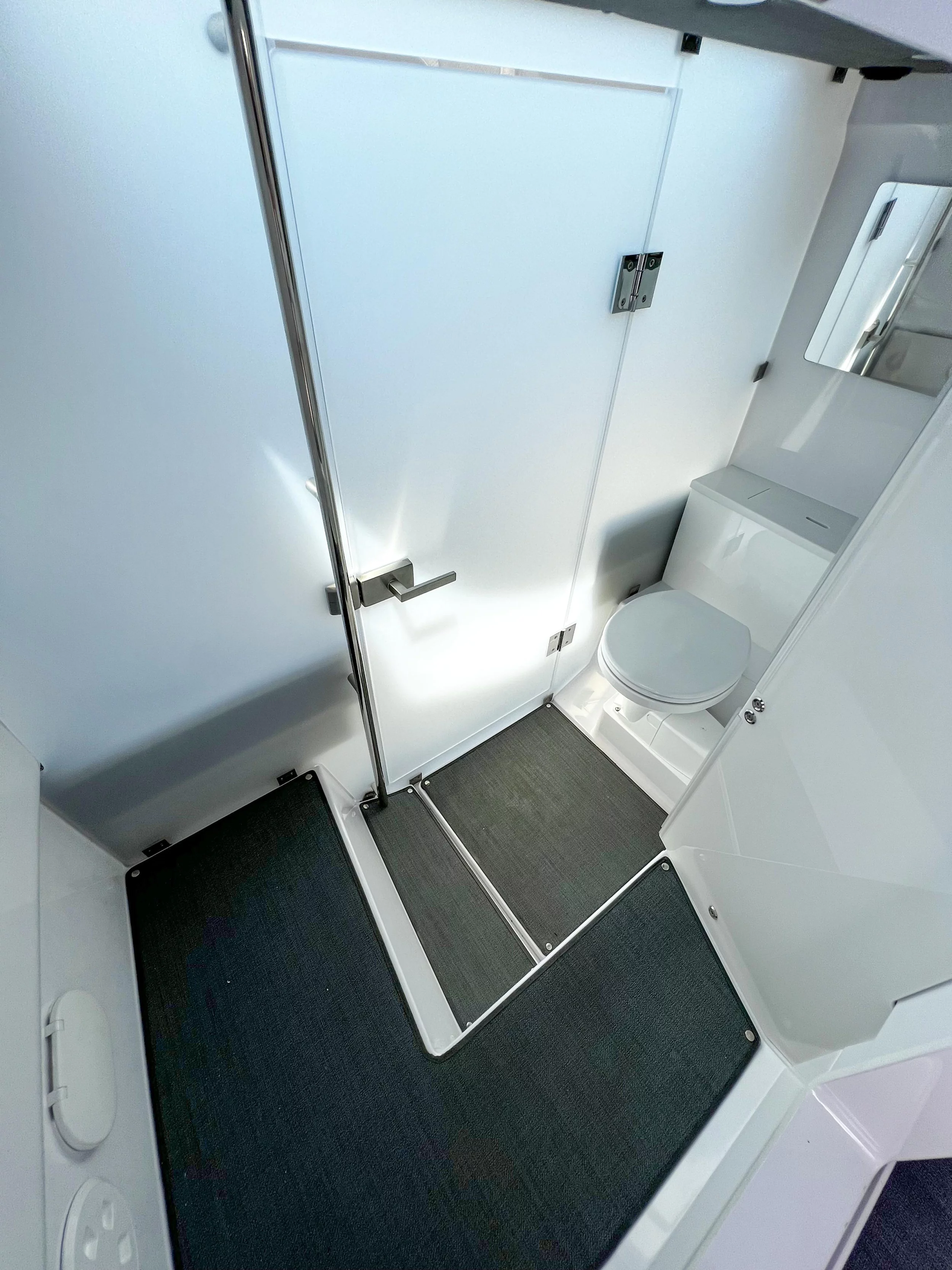Axopar 37 Sun Top (1 cabin) (ZEUS)  - 13