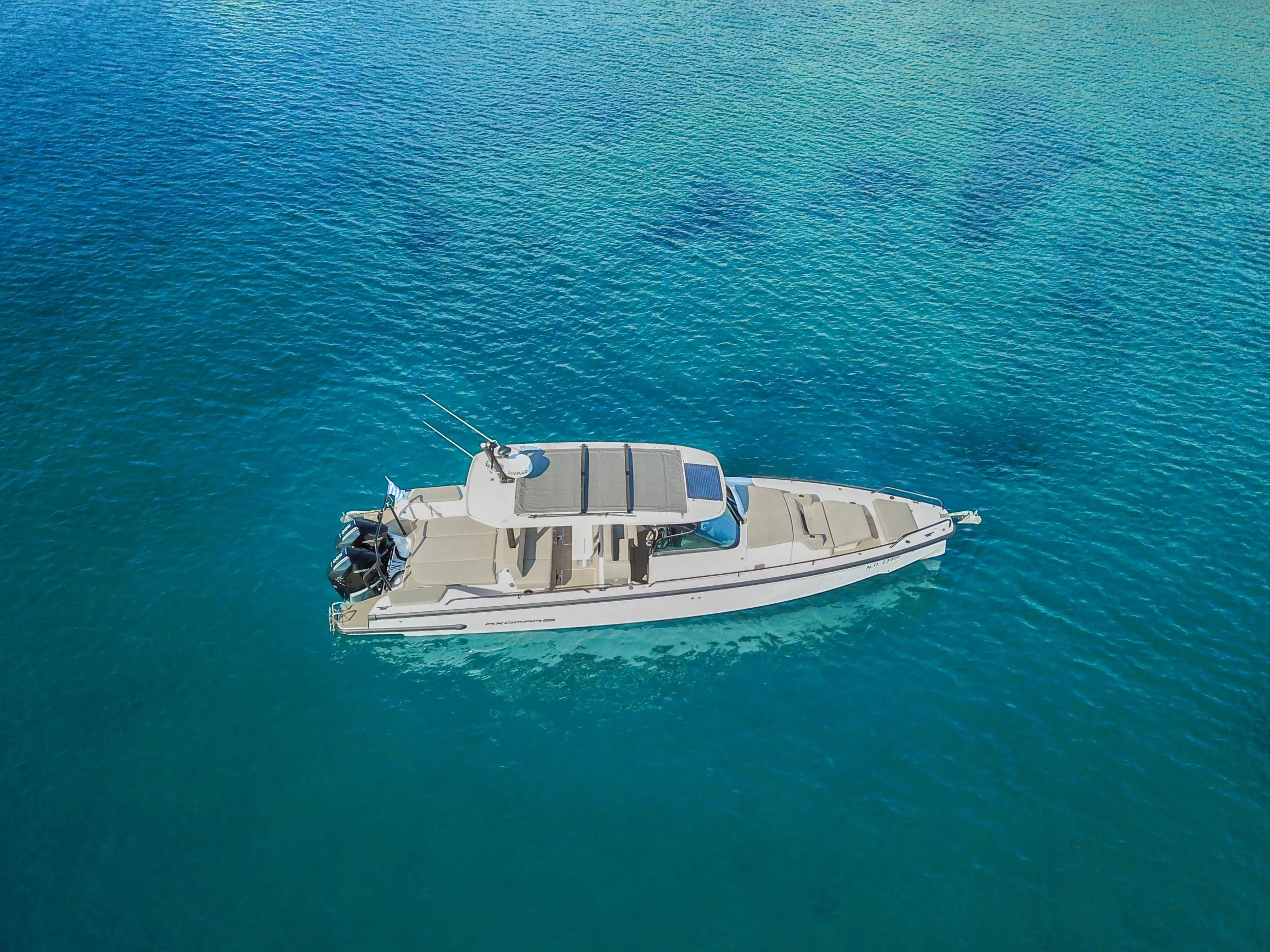 Axopar 37 Sun Top (1 cabin) (ZEUS)  - 1