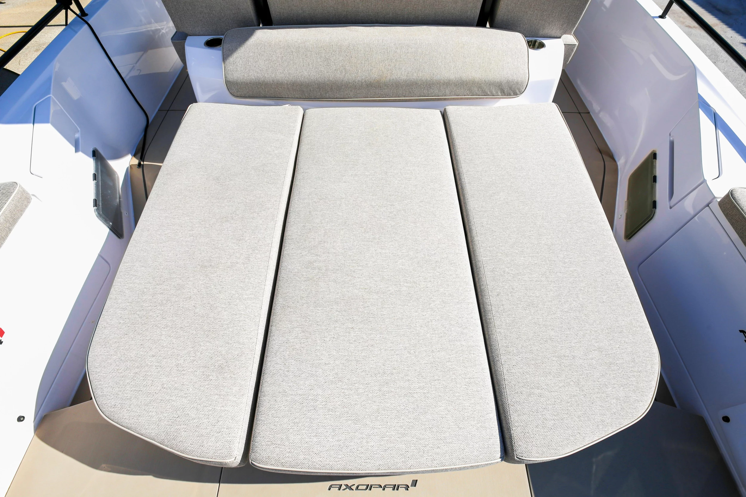 Axopar 37 Sun Top (1 cabin) (ZEUS)  - 7