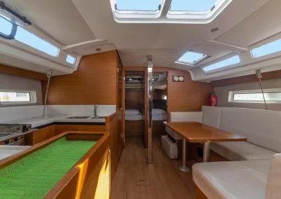 Sun Odyssey 440 (Ecume)  - 2