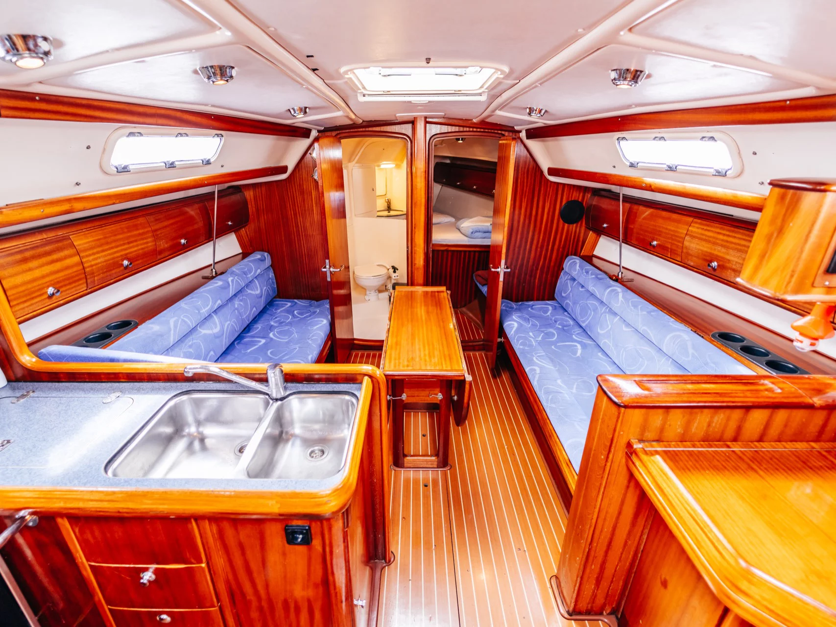 Bavaria 36 Cruiser (Dolkar) Interior image - 5