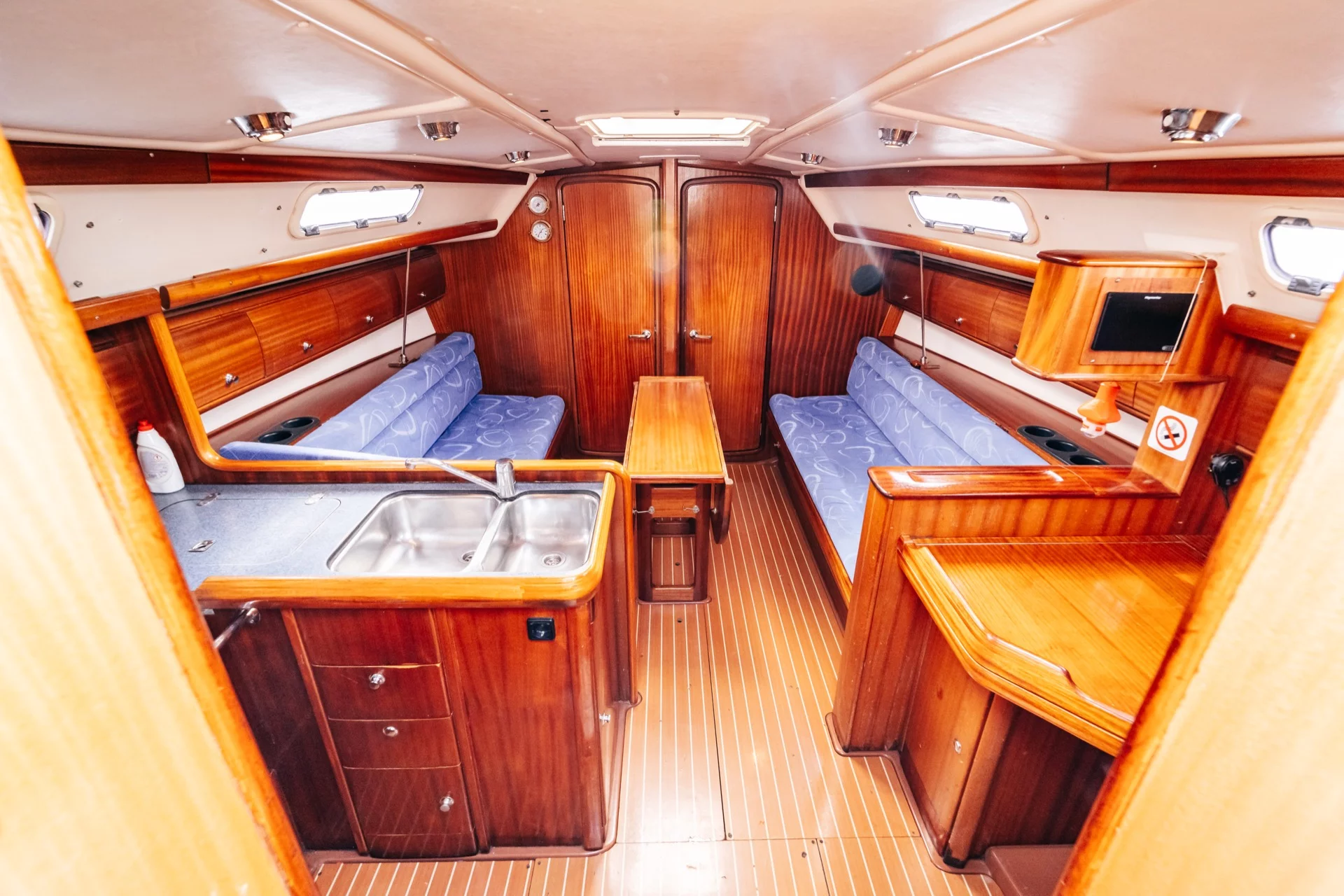 Bavaria 36 Cruiser (Dolkar)  - 25