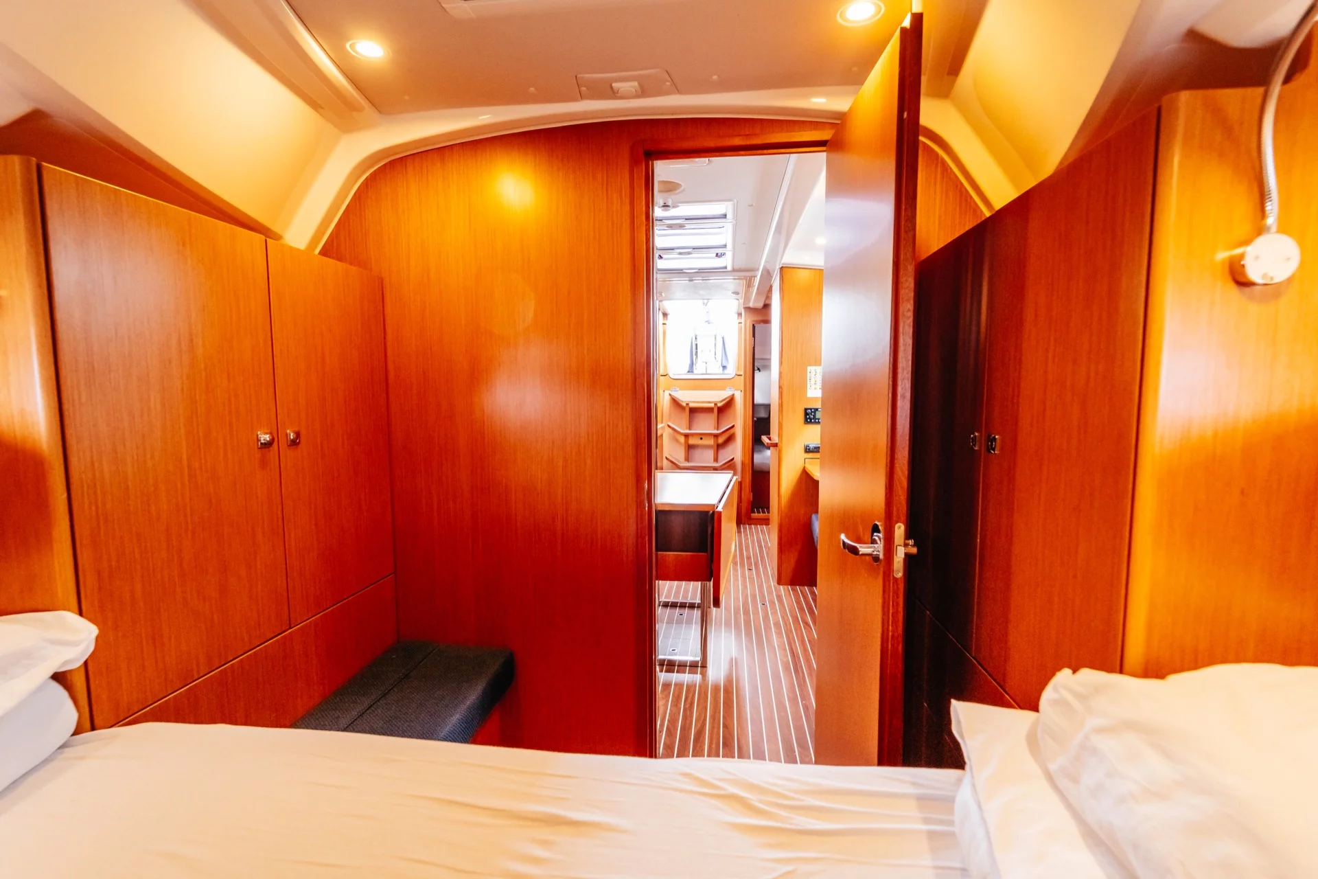 Bavaria Cruiser 37 (Flinx)  - 21