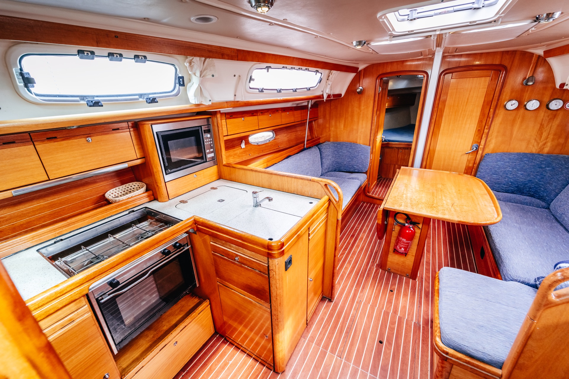Photo #12 - Bavaria 38 Cruiser (Marge) en Murter - 3915
