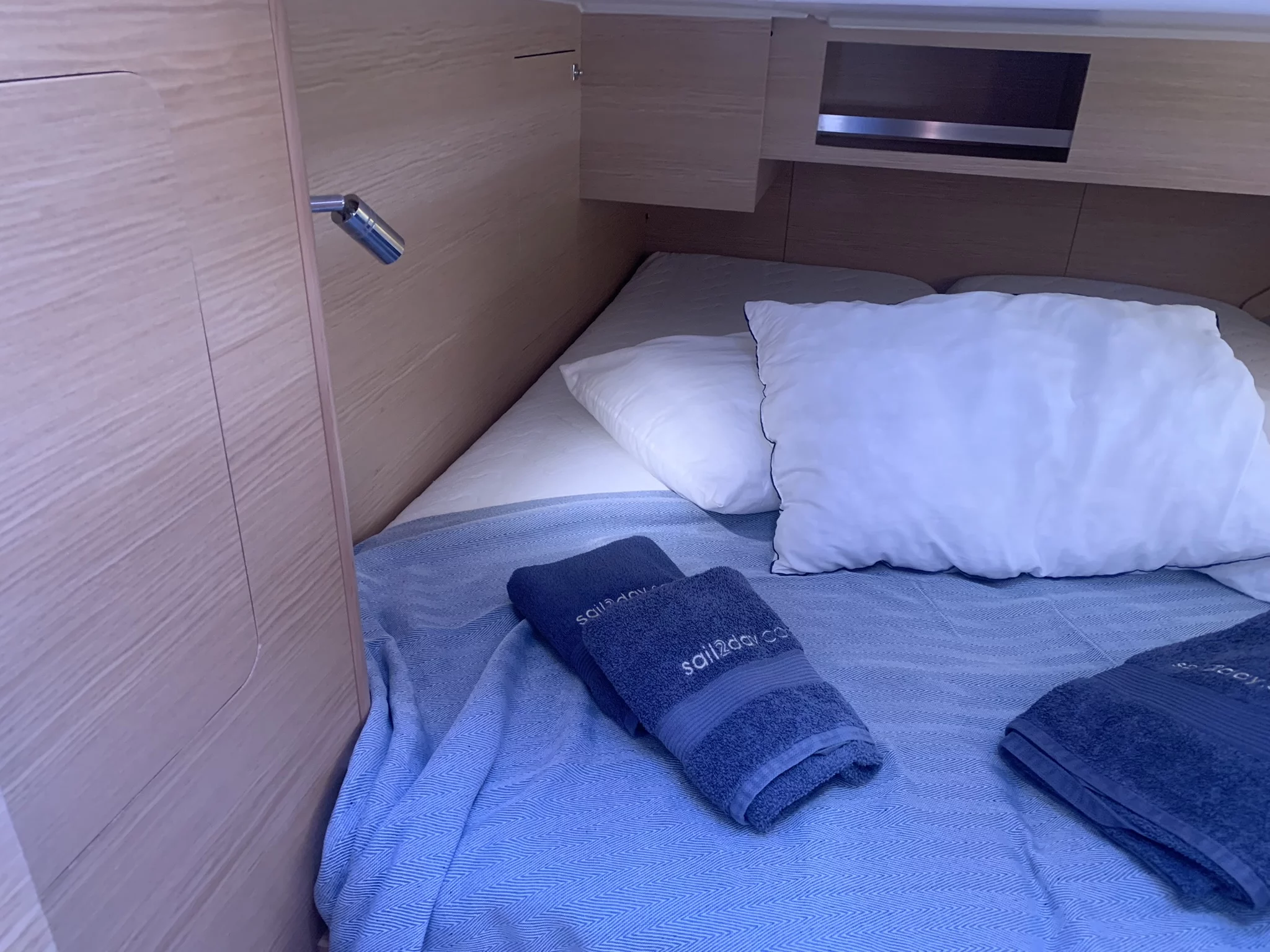 Dufour 430 (GOSAILING)  - 34