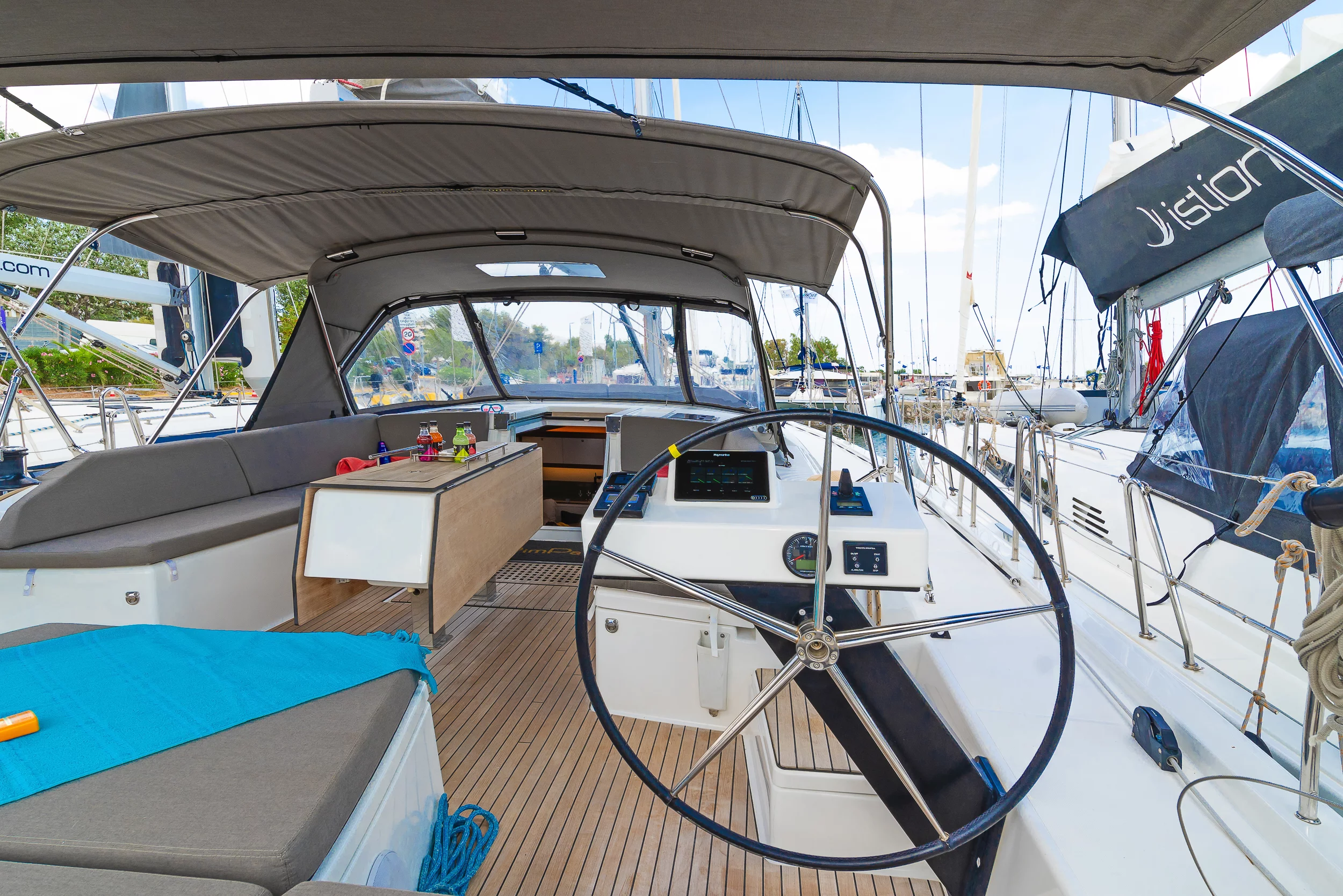 Dufour 530 & GEN (Splash)  - 5