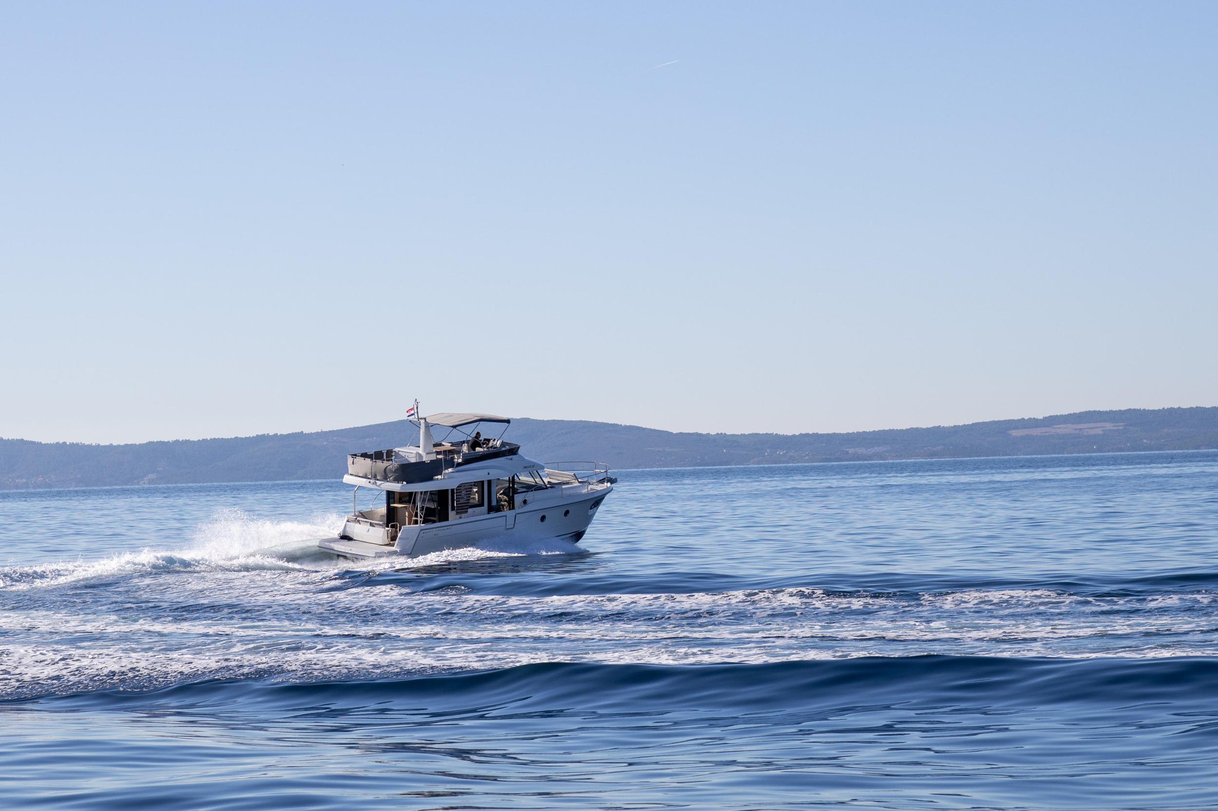 Swift Trawler 41 — photo 14