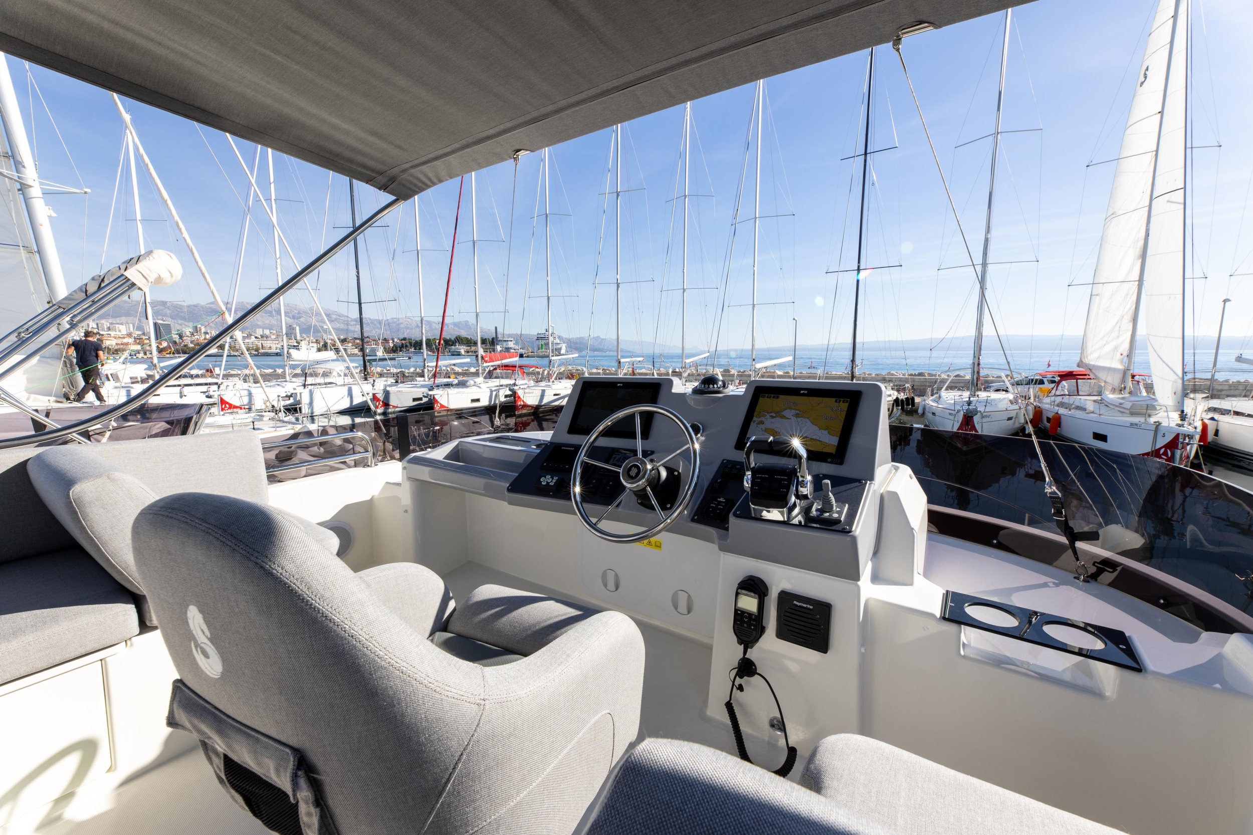 Swift Trawler 41 — photo 18