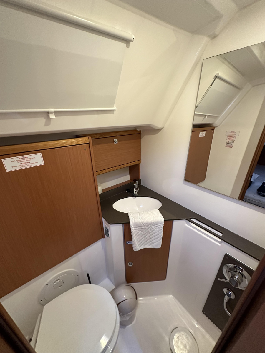 Bavaria Cruiser 46 — photo 8
