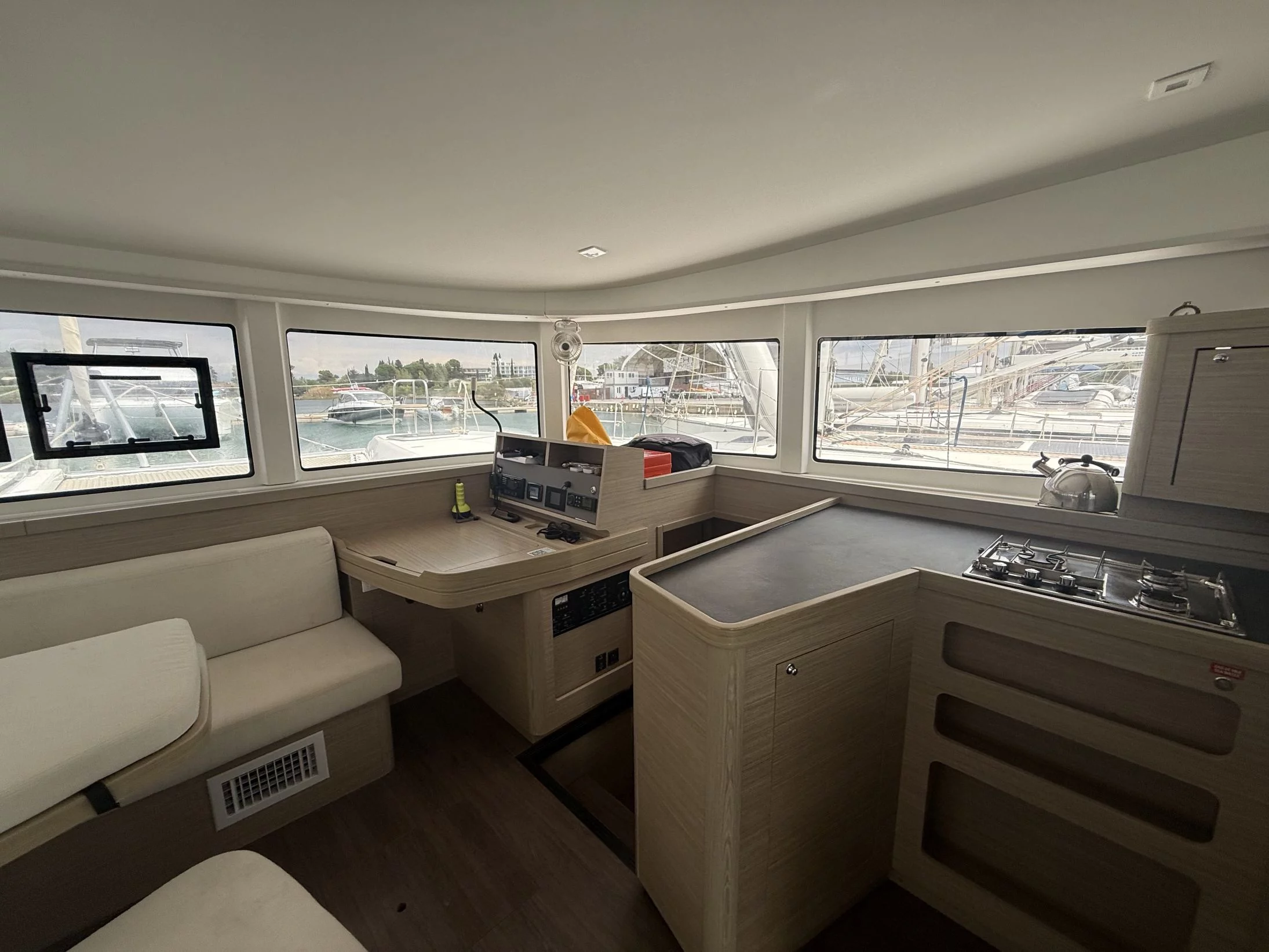 Lagoon 42 (Persefoni) Interior image - 3