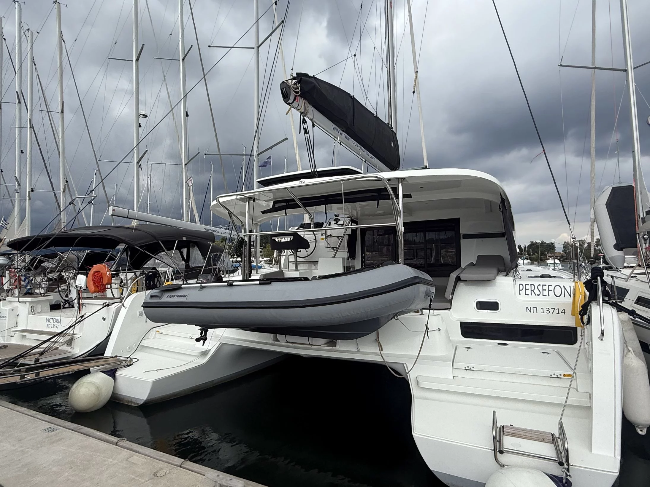 Lagoon 42 (Persefoni)  - 15