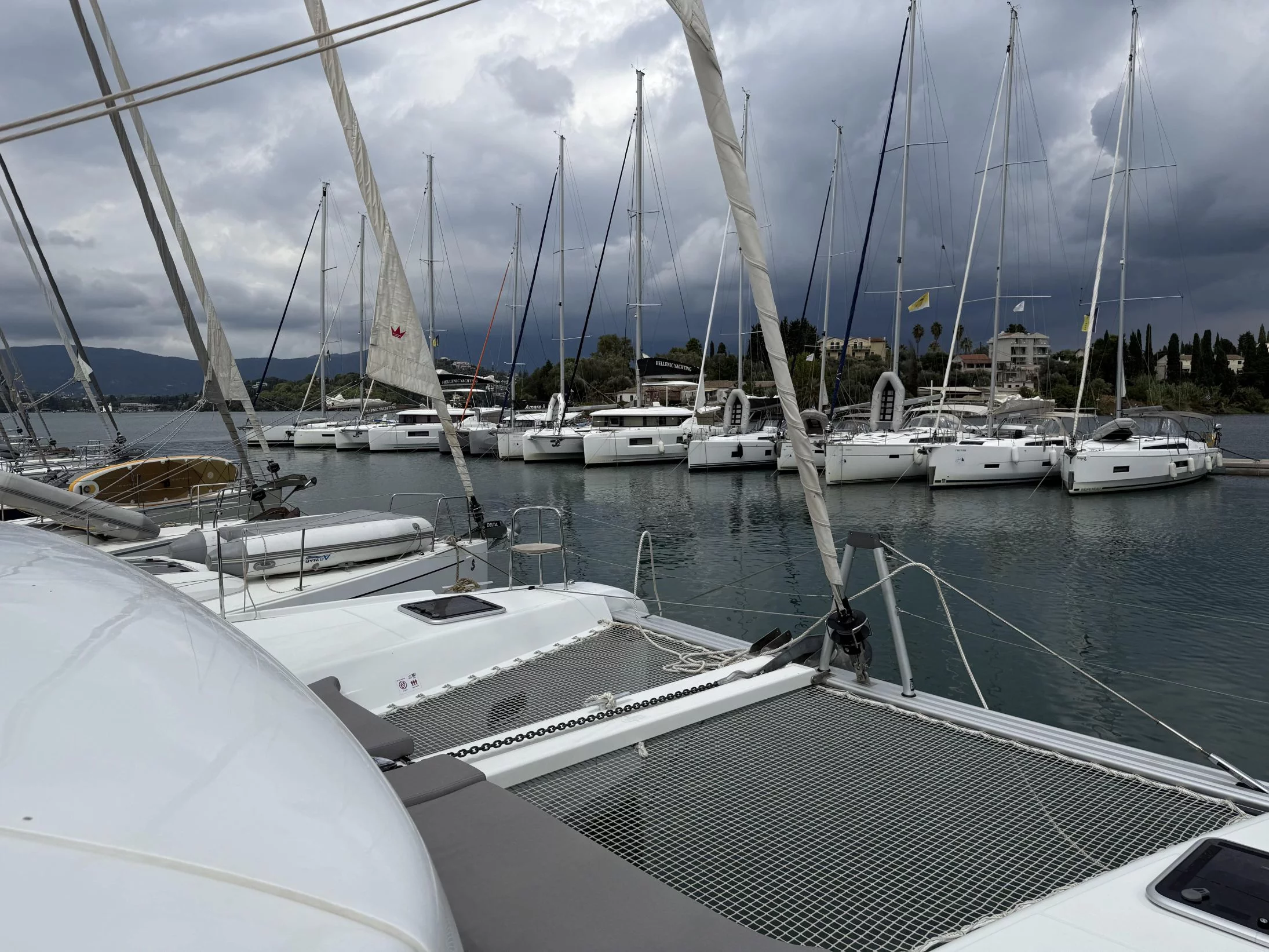 Lagoon 42 (Persefoni)  - 8