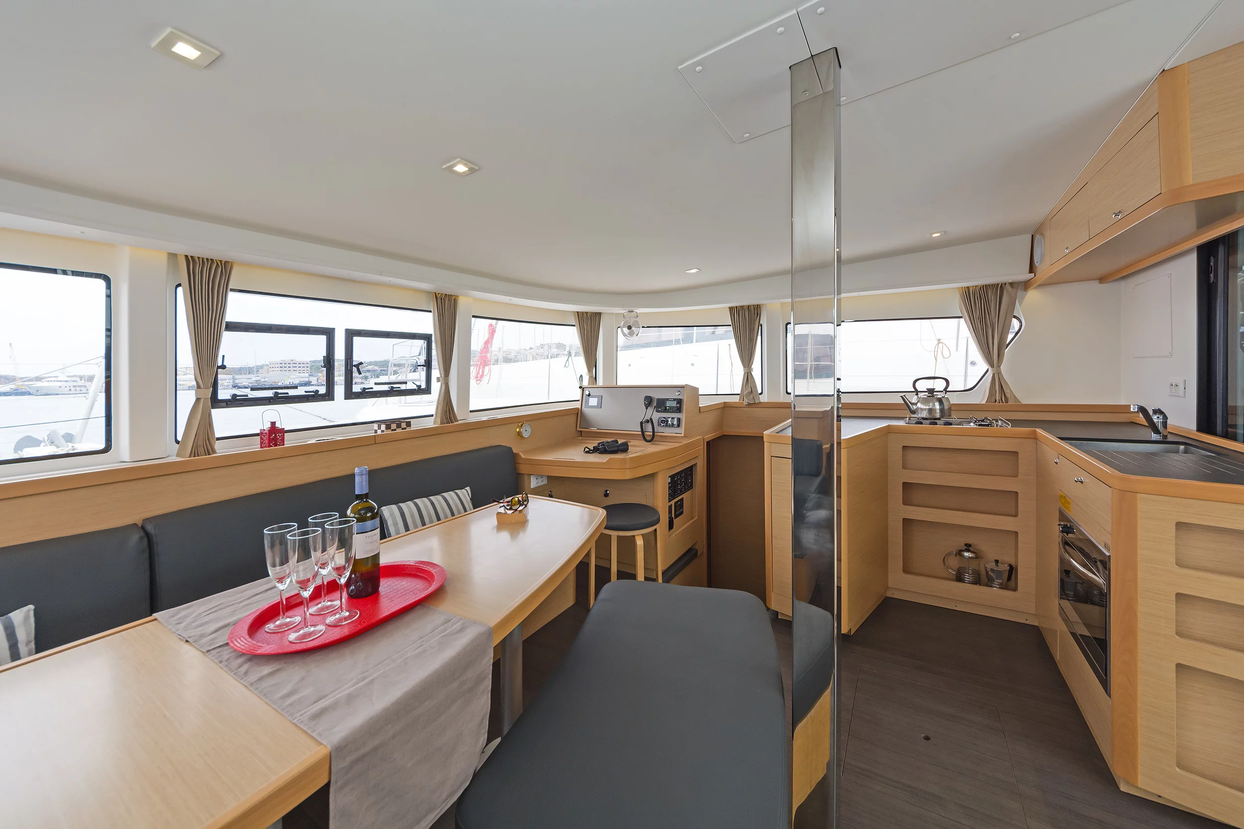 Lagoon 42 & GEN & WM (Breeze)  - 27