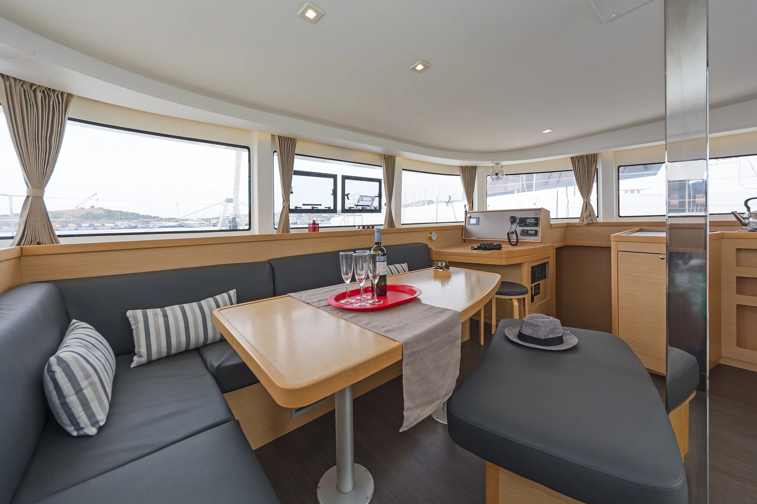 Lagoon 42 & GEN & WM (Breeze)  - 20