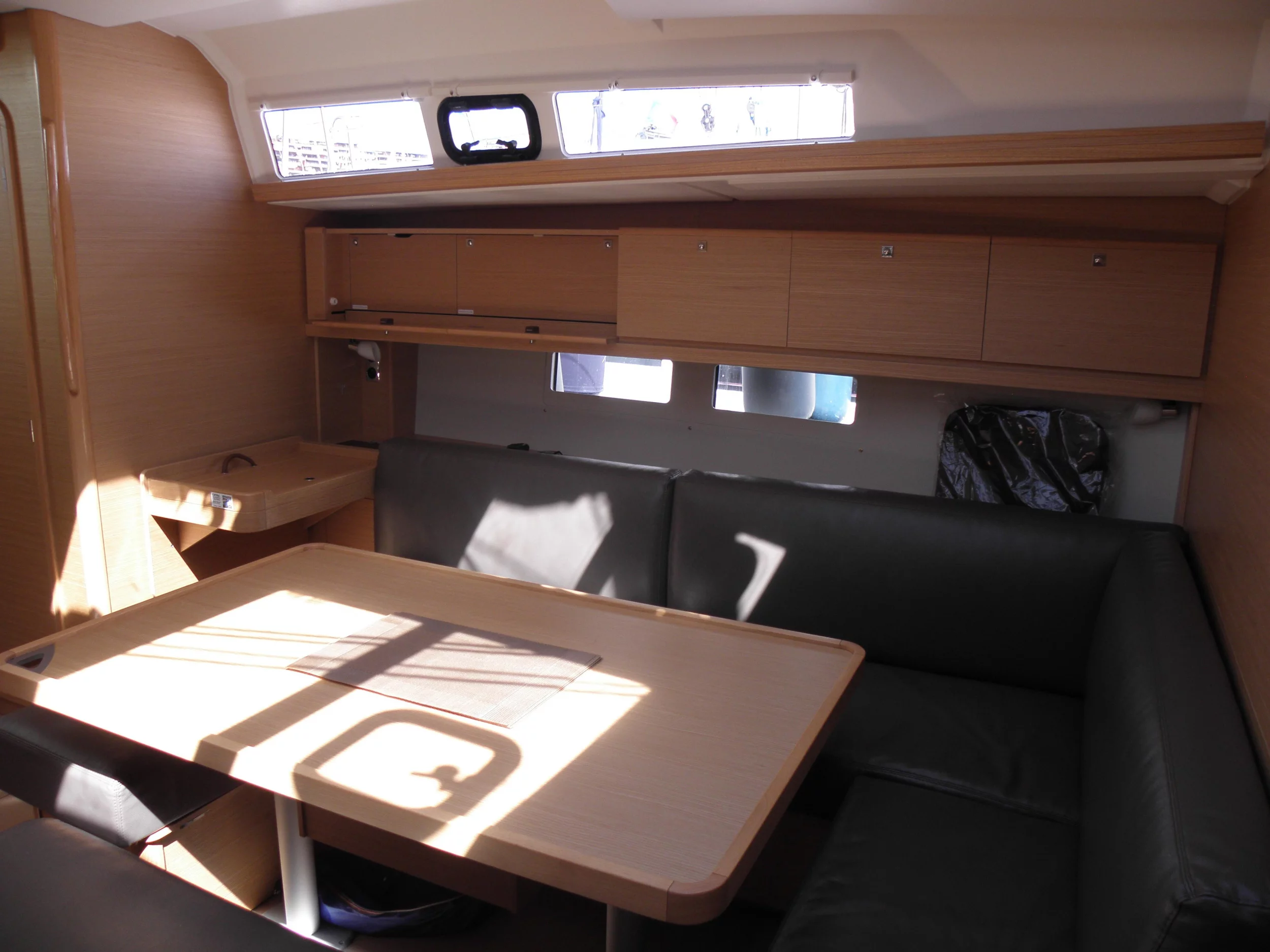Dufour 460 Grand Large 5Cab (Newt)  - 27