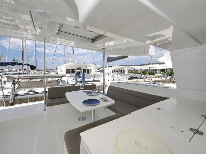 Lagoon 450 F (LADIES&GENTLEMEN)  - 28