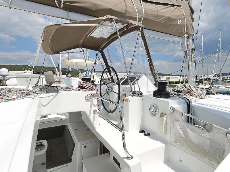 Lagoon 450 F (LADIES&GENTLEMEN)  - 38