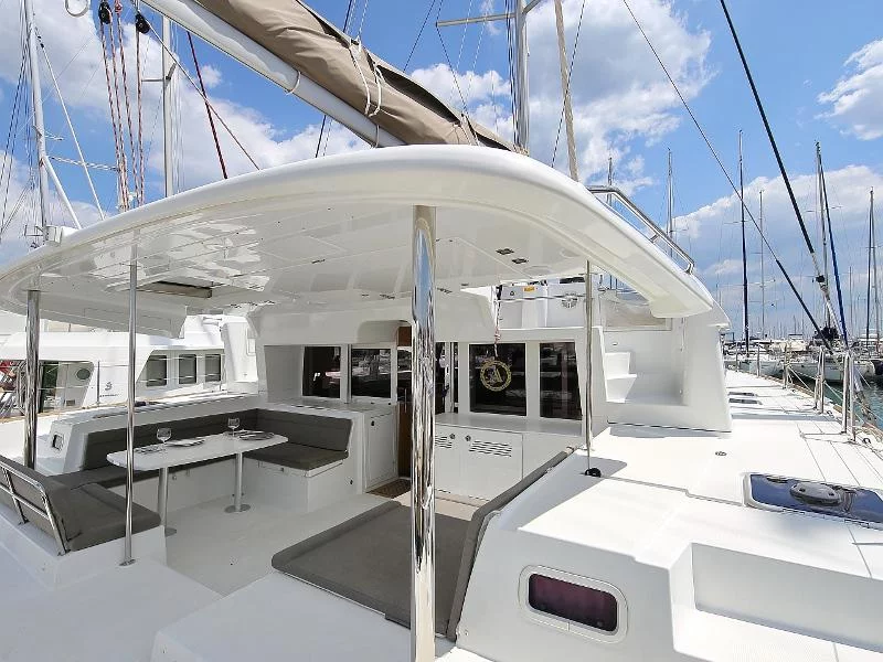 Lagoon 450 F (LADIES&GENTLEMEN)  - 3