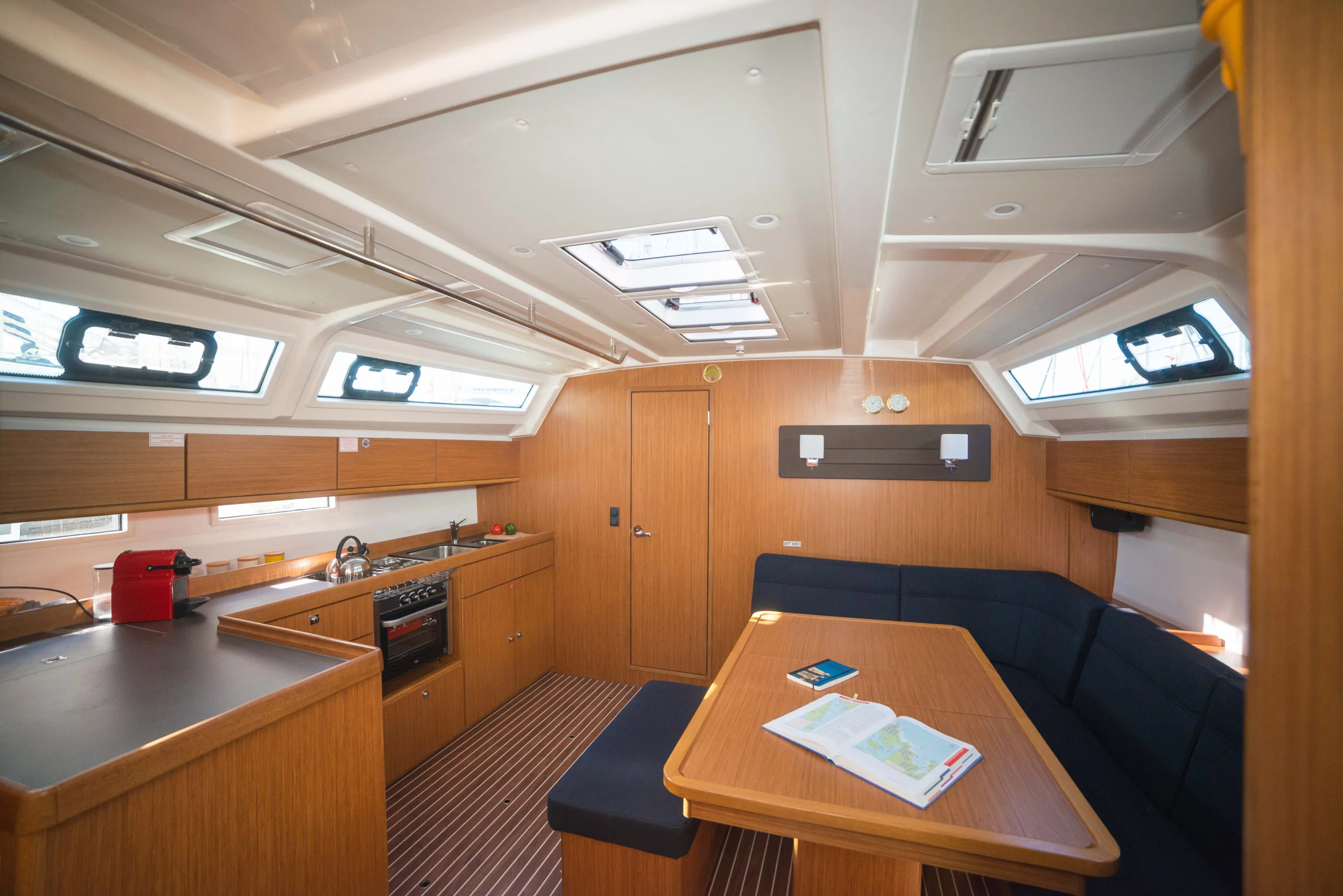 Bavaria Cruiser 46 (Charm)  - 16
