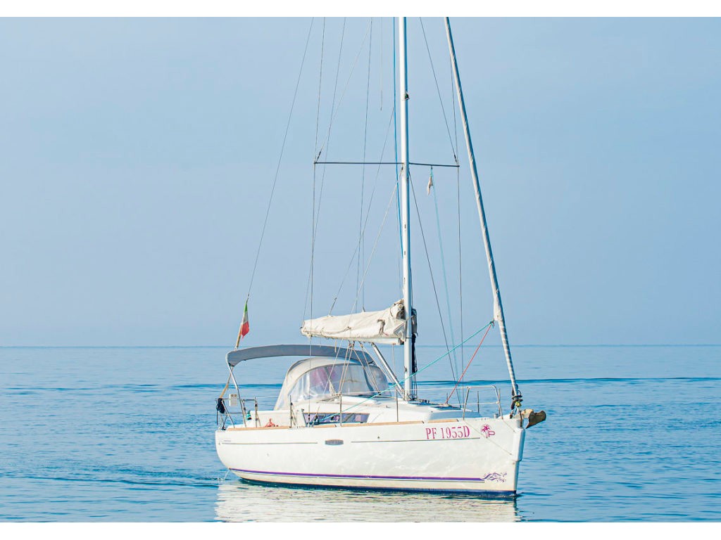 Photo #1 - Oceanis 34 (Rebecca) in San Vincenzo - 6384