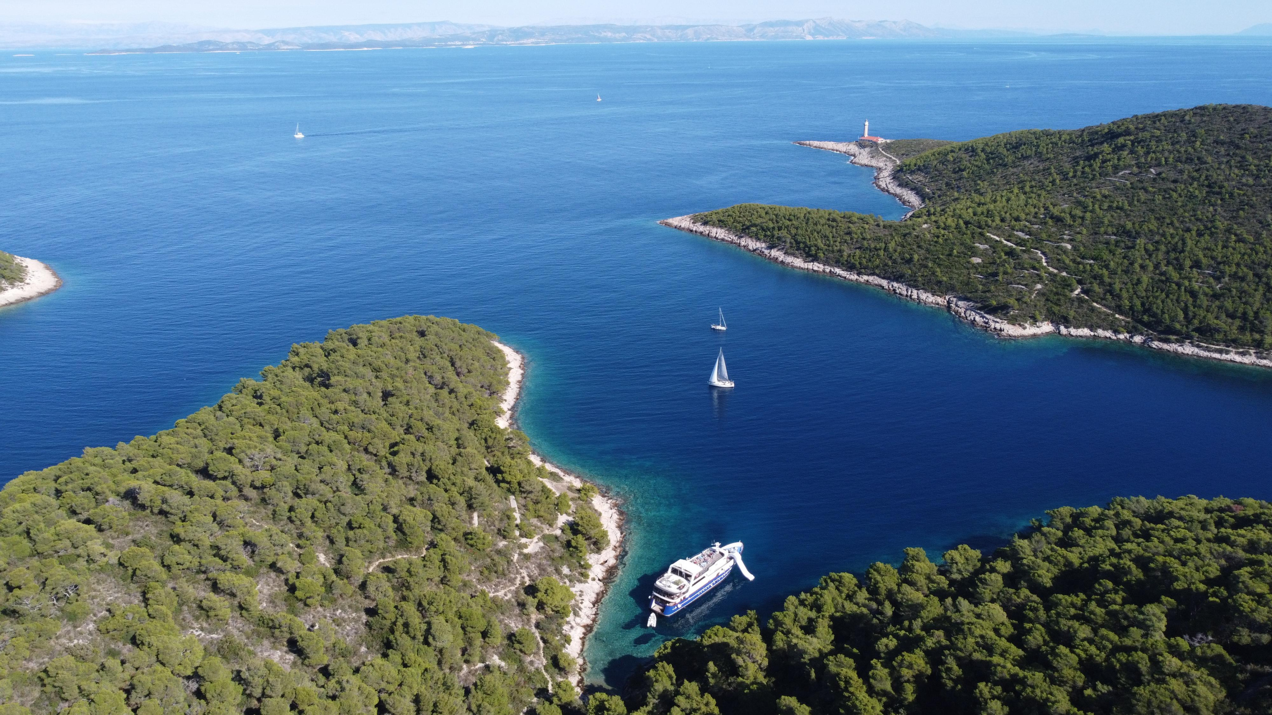 Photo #25 - Motoryacht (Lupus Mare) en Split - 14441