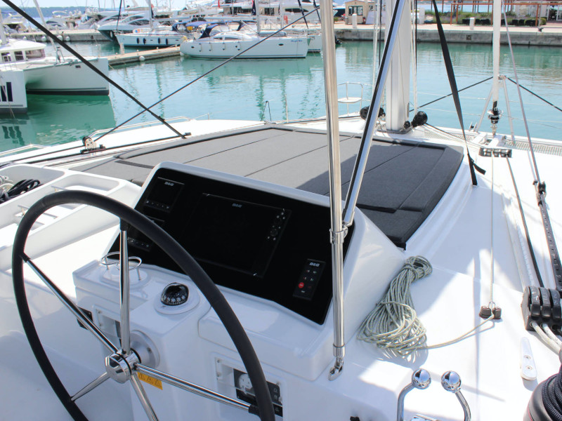 Photo #3 - Lagoon 450 Fly (NADA I) in Trogir - 8146