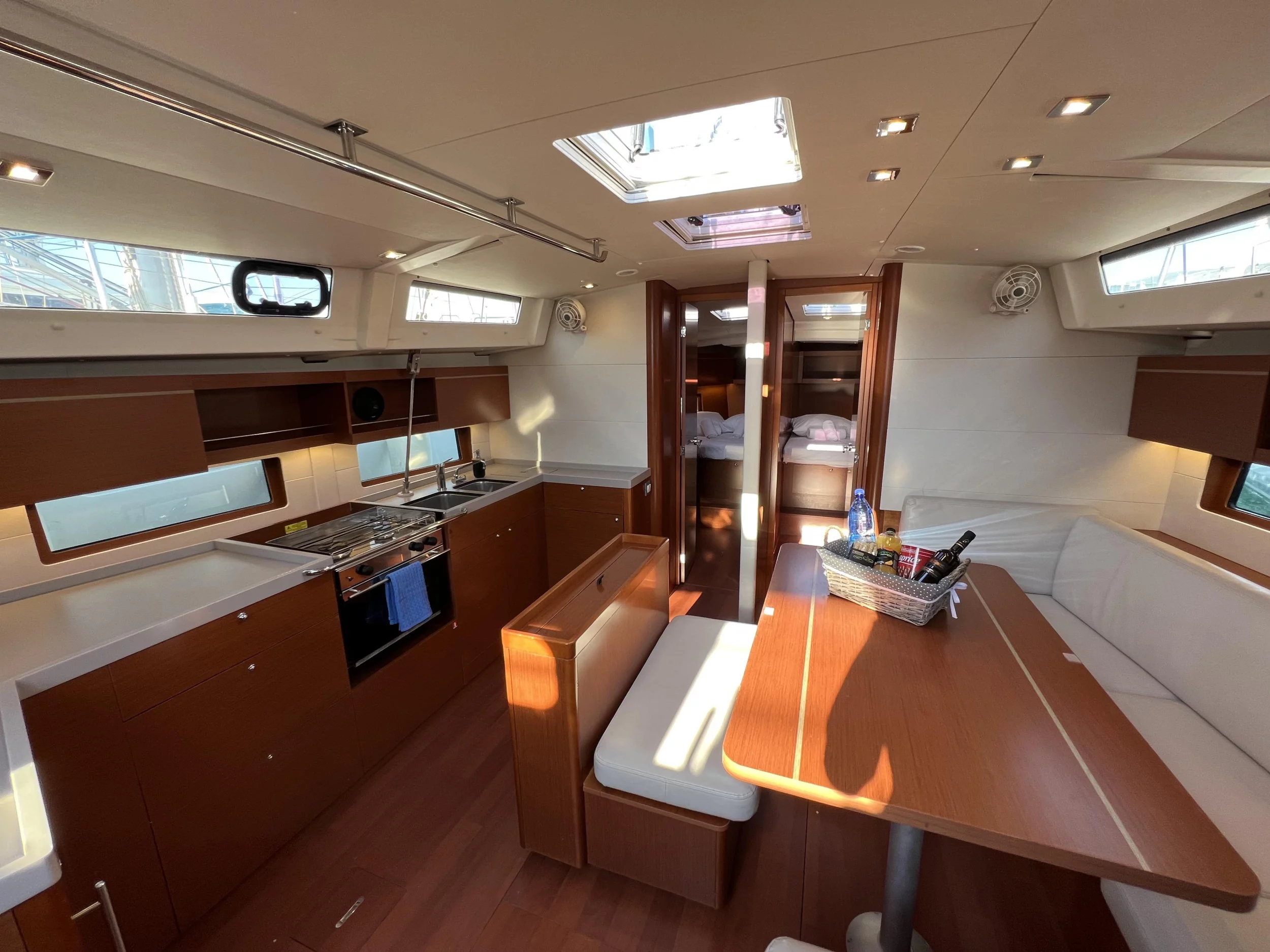 Oceanis 46.1 (Ostria)  - 10
