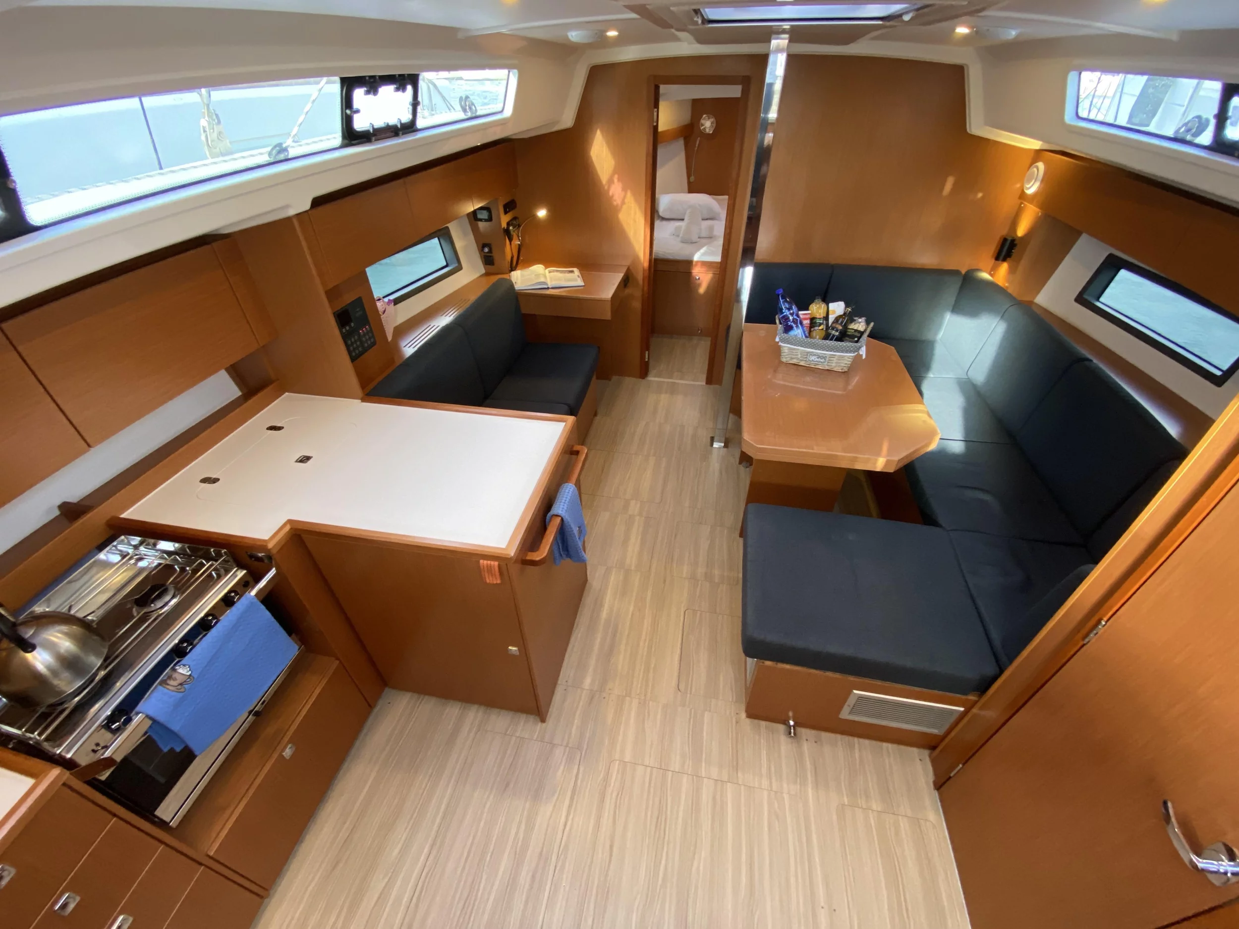 Bavaria C42 (Aeolus)  - 10