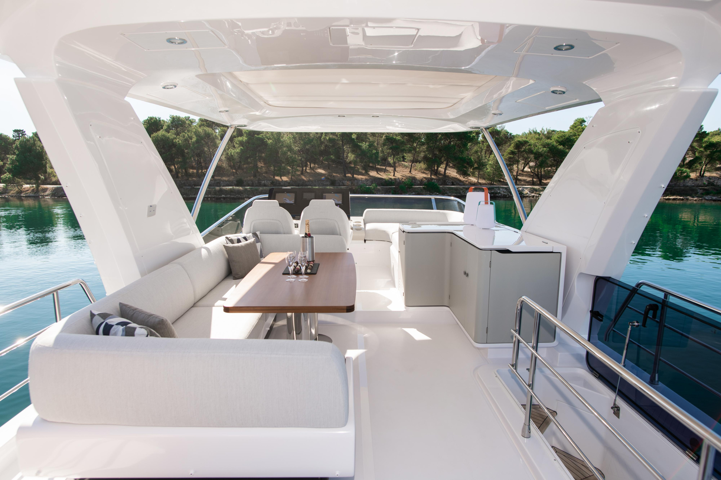 Photo #18 - Azimut 60 Fly (Alibaba) in Sibenik - 17996