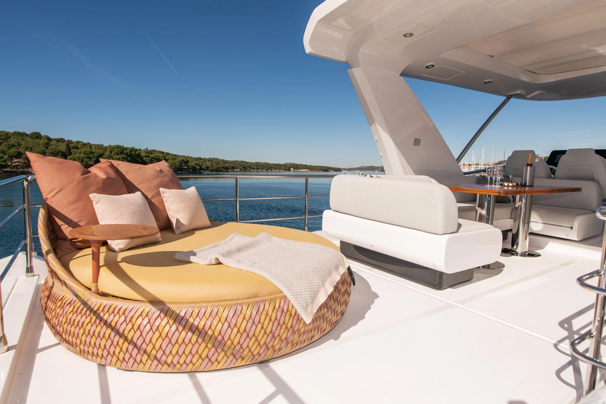 Azimut 60 Fly (Alibaba)  - 25
