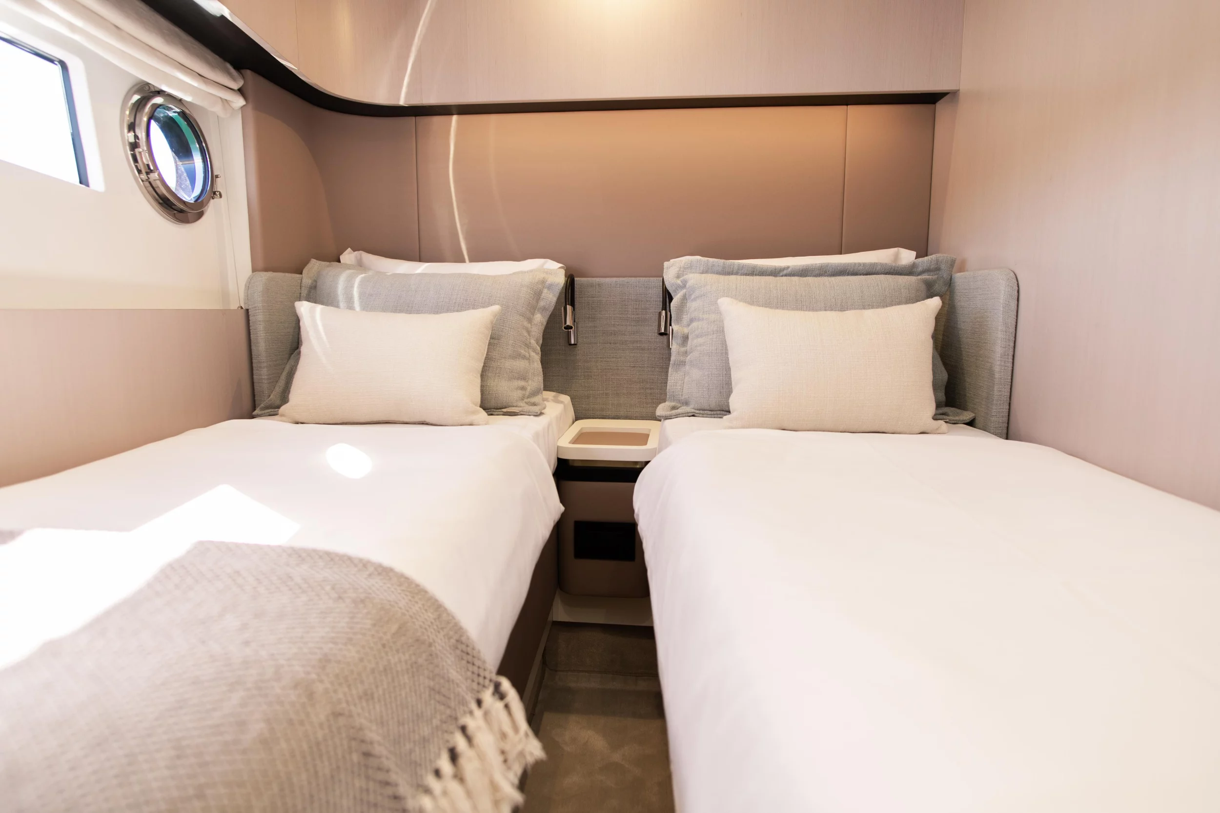 Azimut 60 Fly (Alibaba)  - 27
