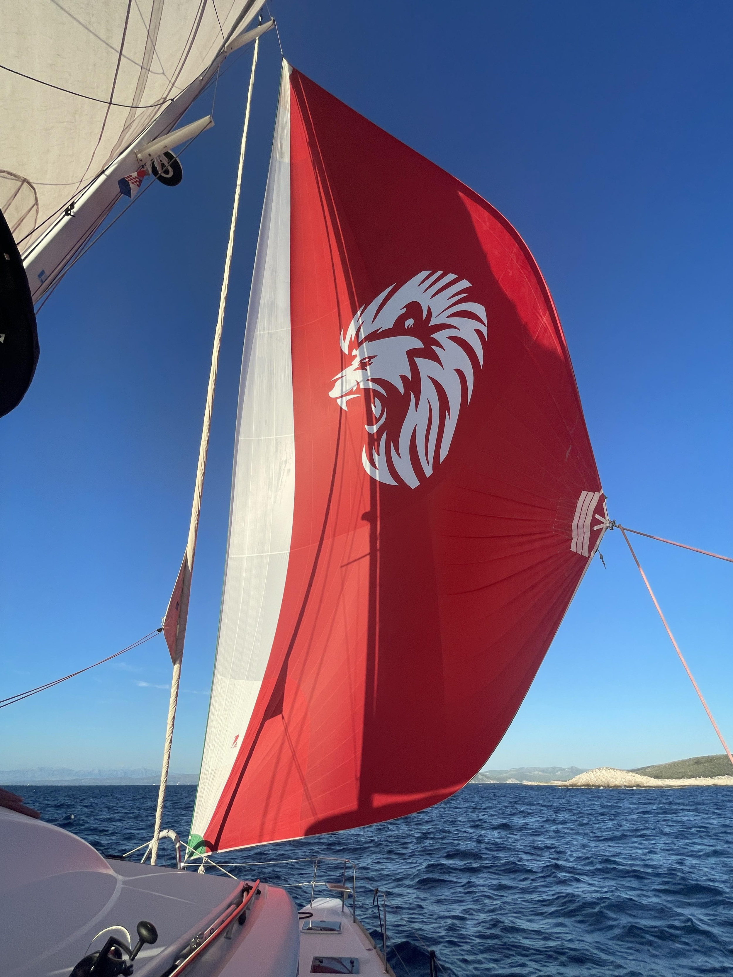Photo #38 - Lagoon 52F (DISCOVERY I w) en Marina - 14008