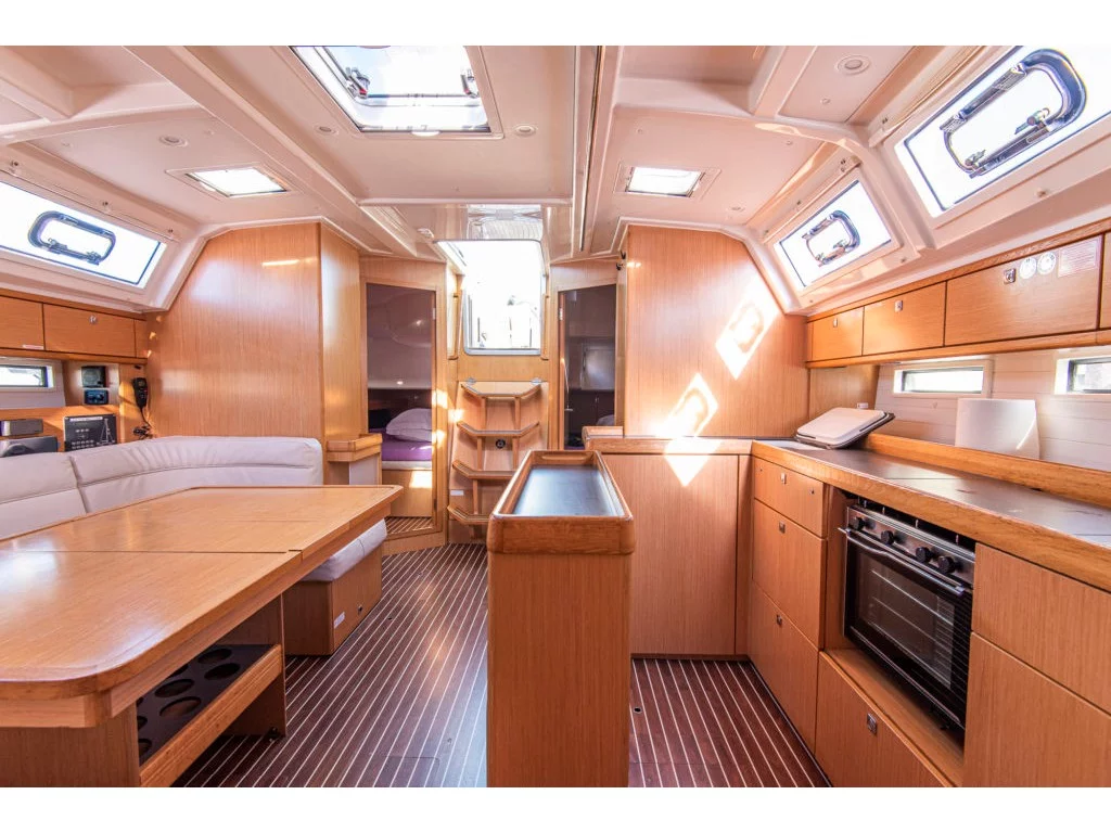Bavaria Cruiser 46 (Libertà) Interior image - 15