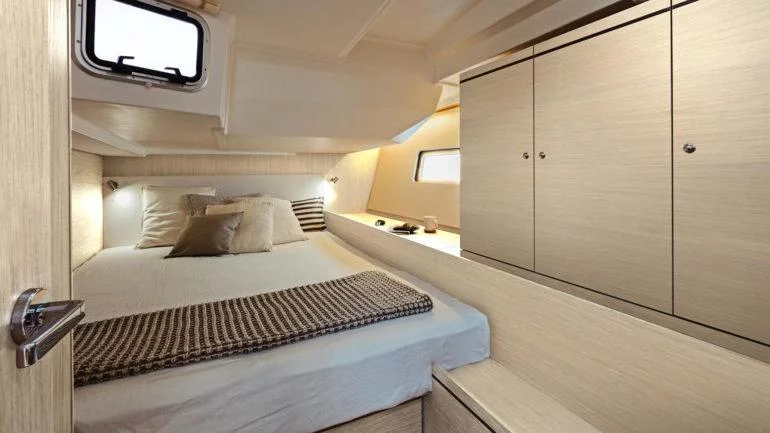Oceanis 51.1 (Bluescape II)  - 7