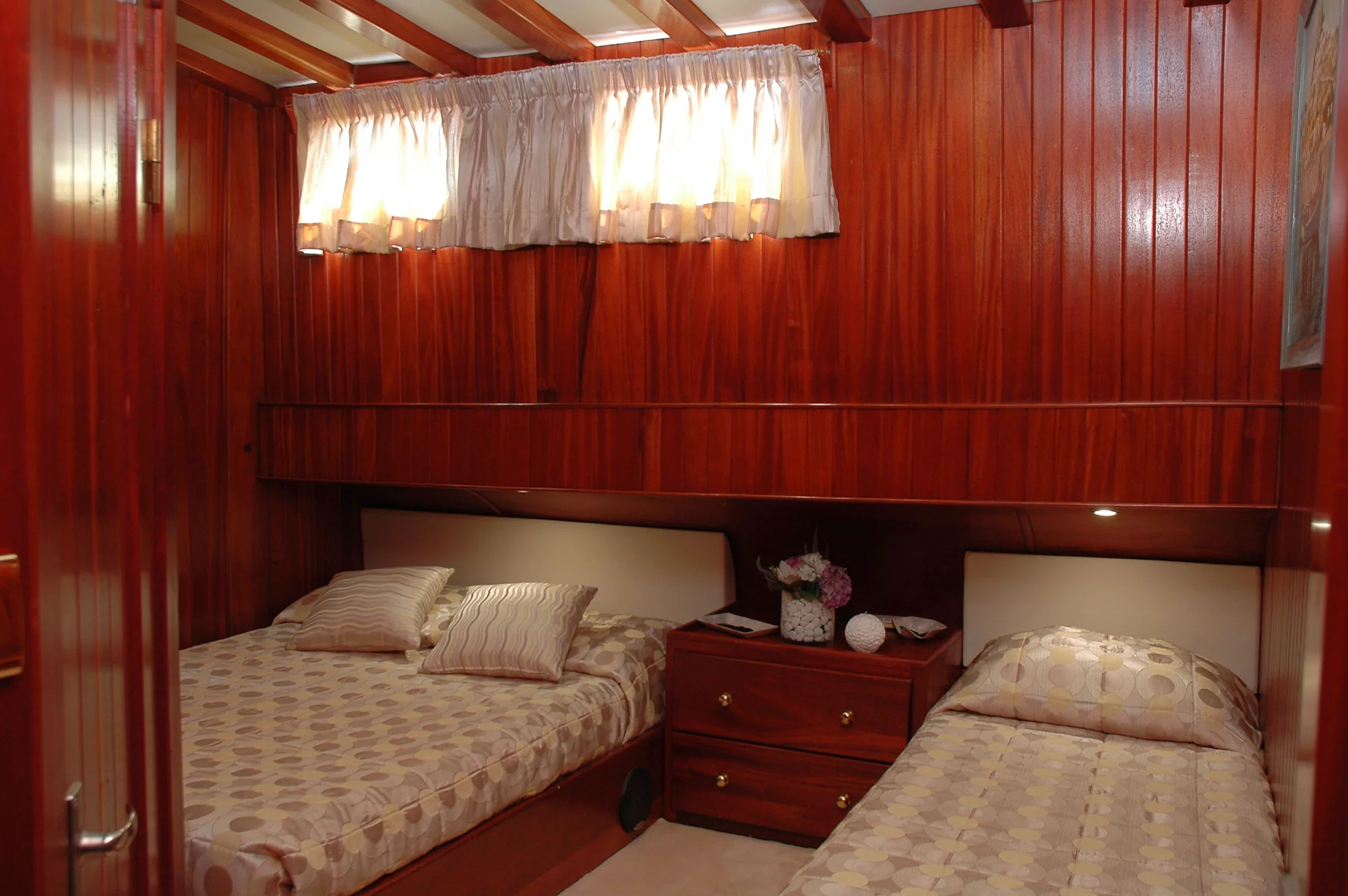 Custom Motor Sailer 124' (Matina)  - 19