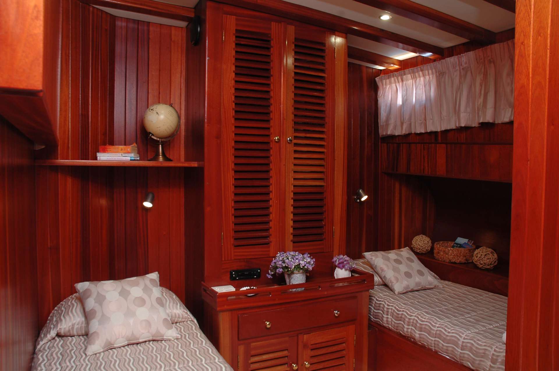 Photo #3 - Custom Motor Sailer 124' (Matina) in Athens - 18982