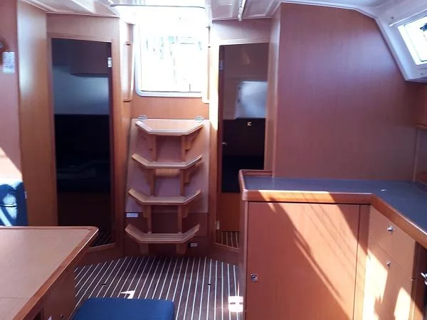 Bavaria Cruiser 46 (Okyalos) Interior image - 8