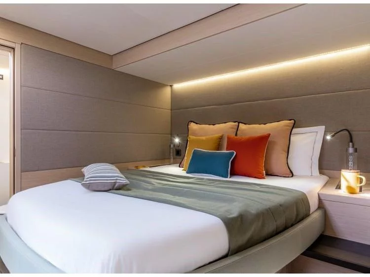 Lagoon 55 (Hydrus) Interior image - 75