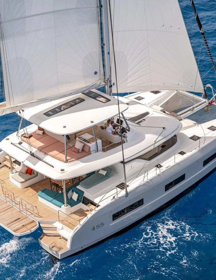 Lagoon 55 (Hydrus)  - 70
