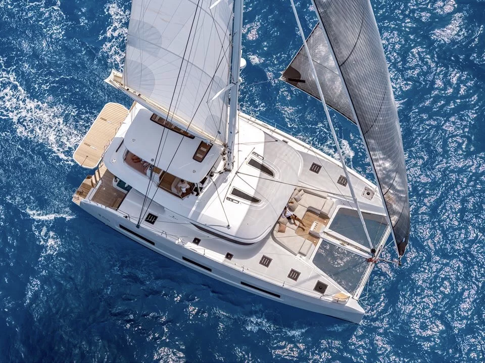 Lagoon 55 (Hydrus)  - 54