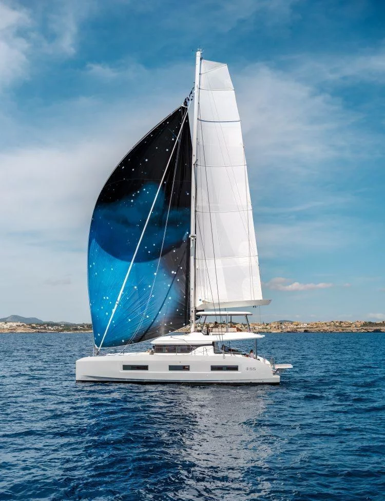 Lagoon 55 (2) (Verina Star)  - 38