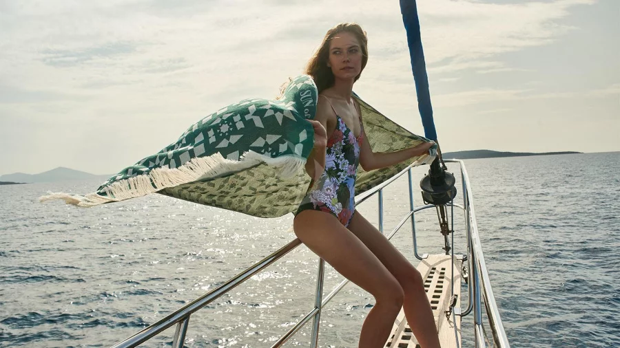 Custom Motor Sailer 80' (Anemos)  - 45
