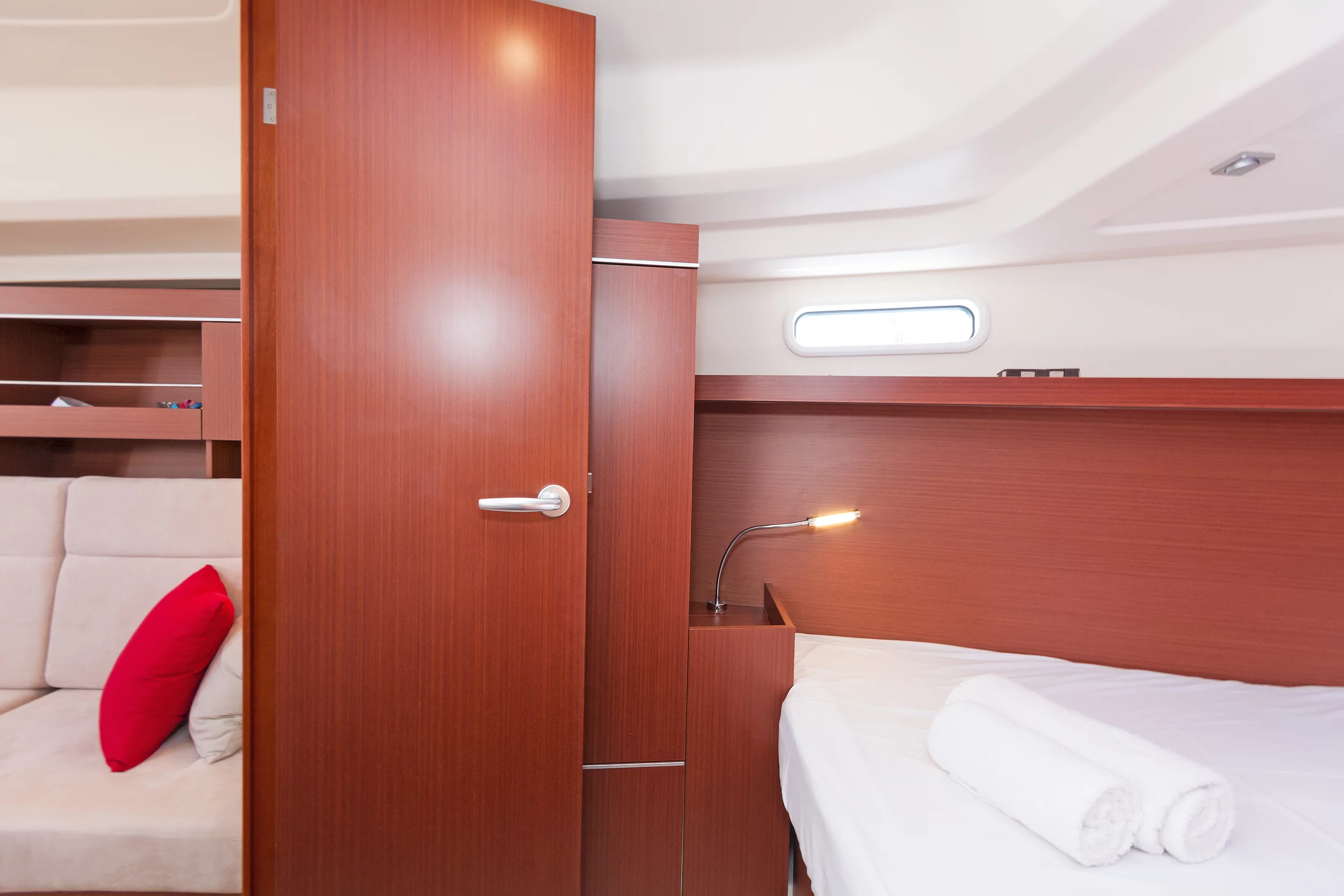 Hanse 385 (Capriccio)  - 8