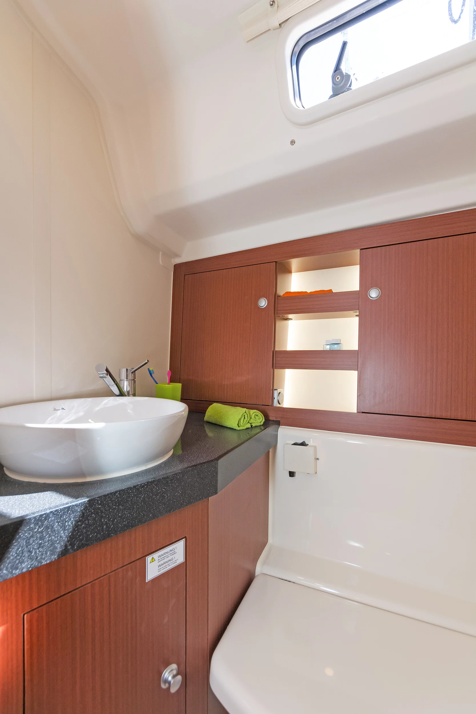 Hanse 385 (Capriccio)  - 18