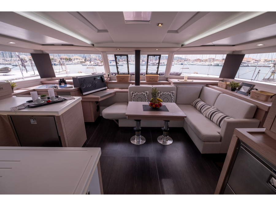 Fountaine Pajot Astréa 42 — photo 23