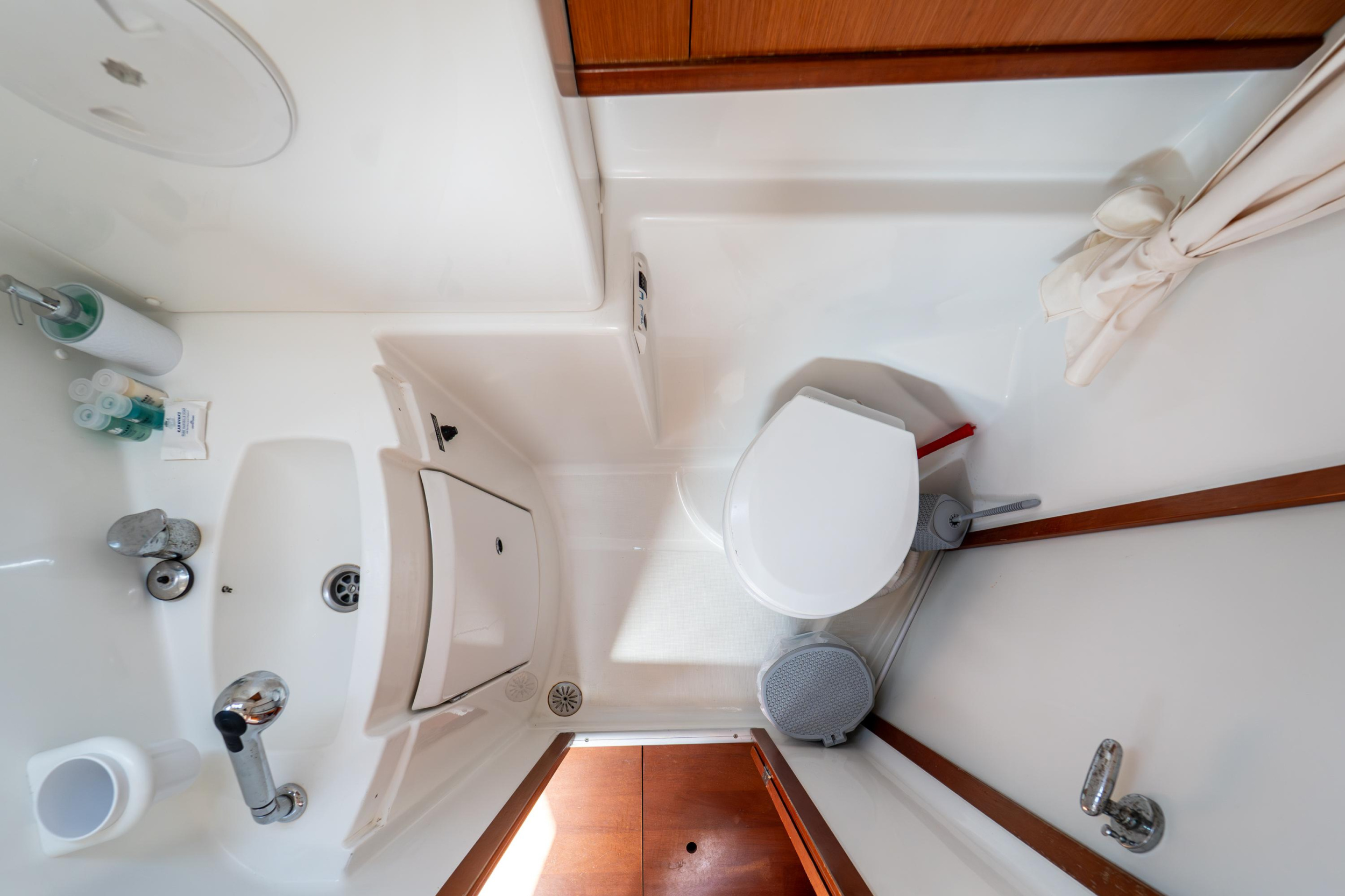 Photo #14 - Beneteau 43 (Errika) en Kavala - 17623